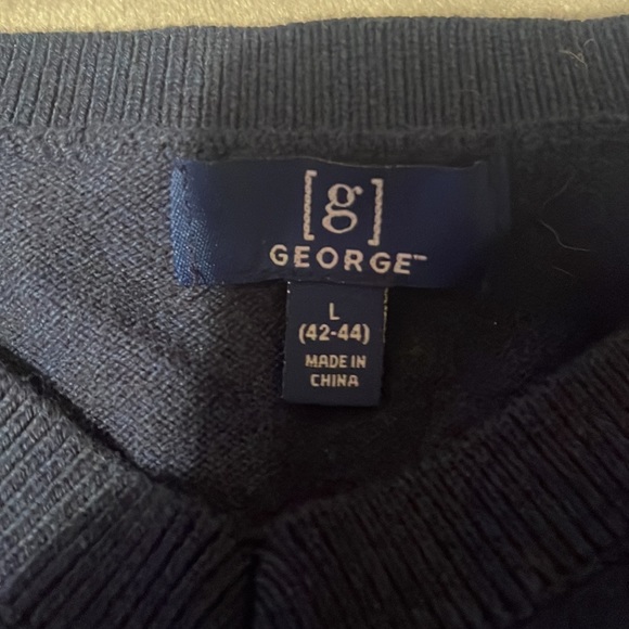 George crewneck - Picture 2 of 3